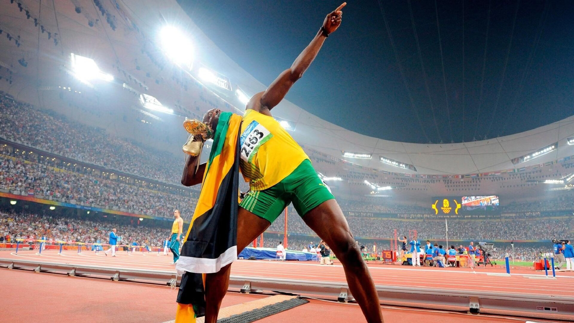 特斯·冯·迪克：通过无球跑动创造机会，南非队的中场支柱，冯 斯特拉客